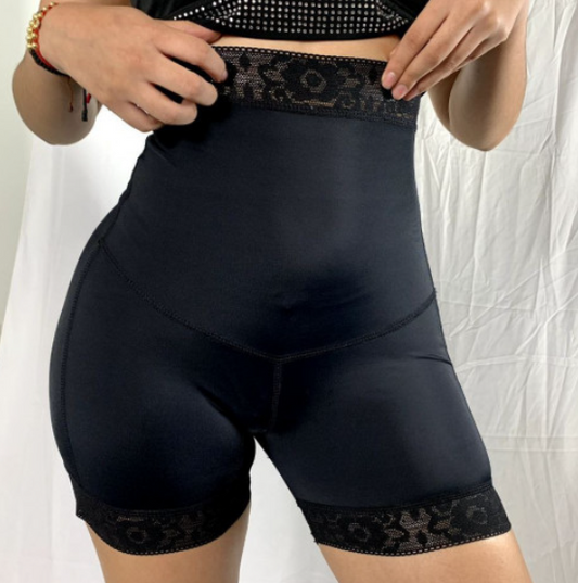Faja Short Moldeadora Negra de Alta Compresión | Tallas S a 3XL